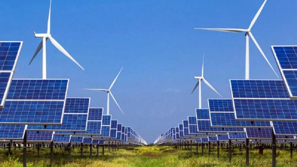 Việt Nam đang trở thành hình mẫu về phát triển điện mặt trời và điện gió cho các nước ASEAN. (Nguồn ảnh: baobacgiang.com.vn)